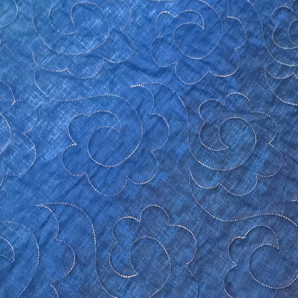 Granny’s Girls -  FLORAL BONANZA QUILT - Picture 12 of 14